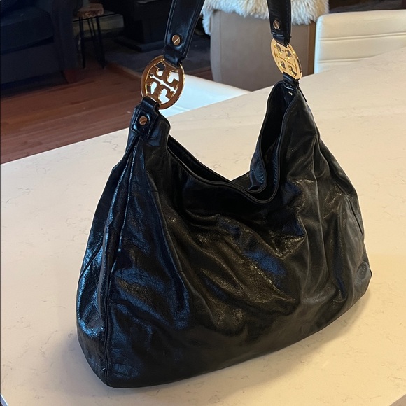 TORY BURCH destressed hobo Black Leather Shoulder Bag with Gold accents - Picture 12 of 12